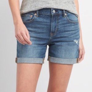 GAP sexy boyfriend shorts